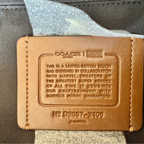 Coach Marvel West Backpack In Signature Canvas With Comic Patches - Picture 6 of 9